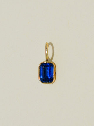 Chlice Kyanite Emerald Cut Charm in Yellow 14k Gold