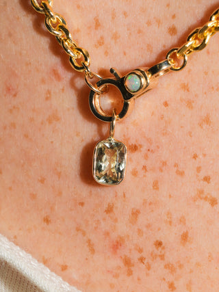 Hobbit Zultanite Cushion Cut Charm in Yellow 14k Gold