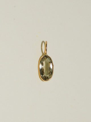 Cat Grass Zultanite Oval Cut Charm in Yellow 14k Gold