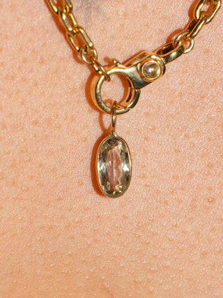 Cat Grass Zultanite Oval Cut Charm in Yellow 14k Gold
