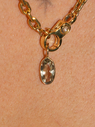 Cat Grass Zultanite Oval Cut Charm in Yellow 14k Gold