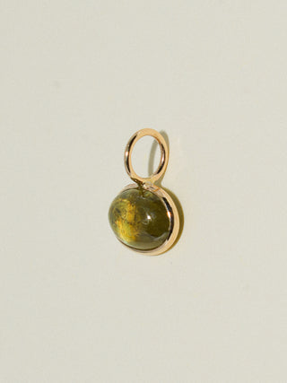 Lil Guy Grossular Garnet East to West Oval Cabochon Charm in Yellow 14k Gold