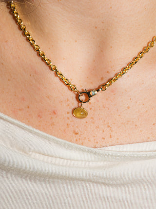 Tree Frog Grossular Garnet East to West Oval Cabochon Charm in Yellow 14k Gold