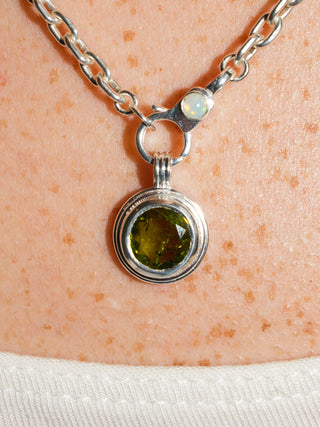 Poetry Peridot Triple Round Cut Charm in Sterling Silver