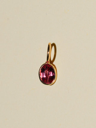 Tanning Gelee Orange Sapphire Oval Cut Charm in Yellow 14k Gold