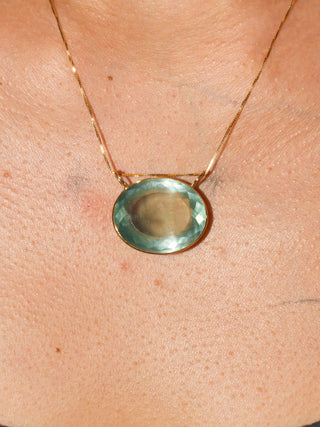 Atlantas Aquamarine East West Oval Cut Charm in Yellow 14k Gold