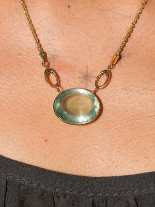 Atlantas Aquamarine East West Oval Cut Charm in Yellow 14k Gold