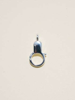 Comeria Garnet Jelly Lobby Clasp in Sterling Silver