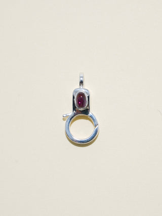 Comeria Garnet Jelly Lobby Clasp in Sterling Silver