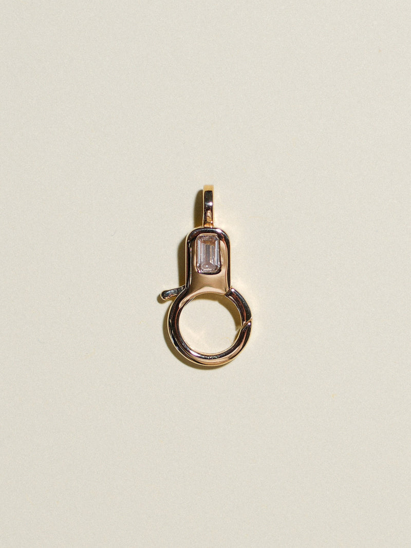 White Diamond Lobby Clasp in Yellow 14k Gold