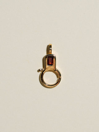 Garnet Lobby Clasp in Vermeil