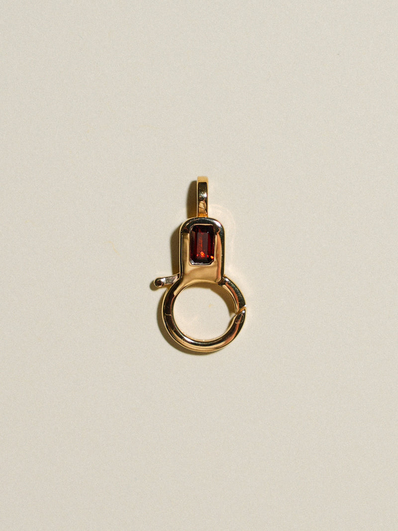 Garnet Lobby Clasp in Vermeil