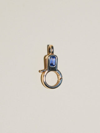 The Lobby Clasp in Yellow 14k Gold