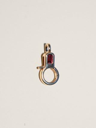 The Lobby Clasp in Yellow 14k Gold